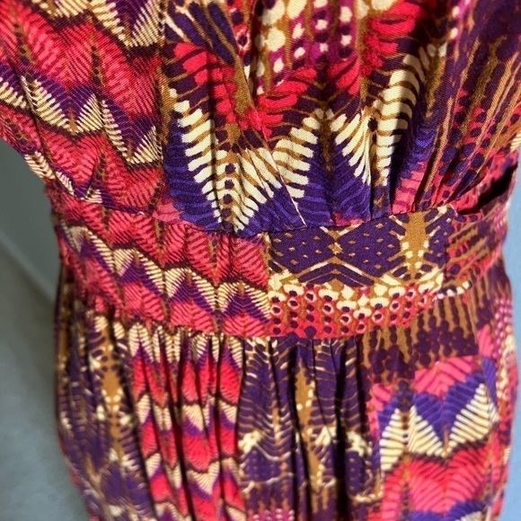 Forever 21: Women Junior Floral Maxi Dress with back sash. Size M - Picture 7 of 8